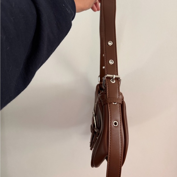 Elegant Brown Faux Leather Shoulder Bag - Picture 2 of 5